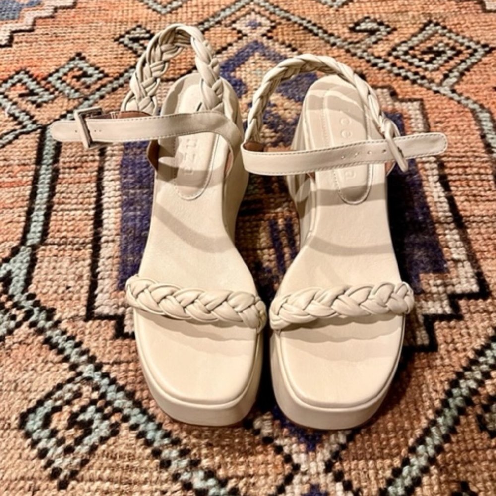 Vicenza Platform Heel Creme